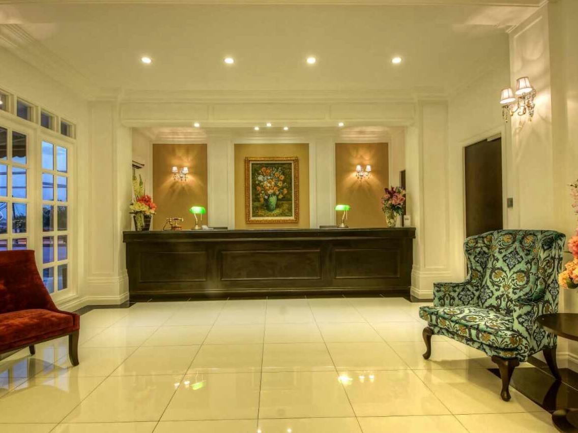 Merdeka Hotel Клуанг Экстерьер фото